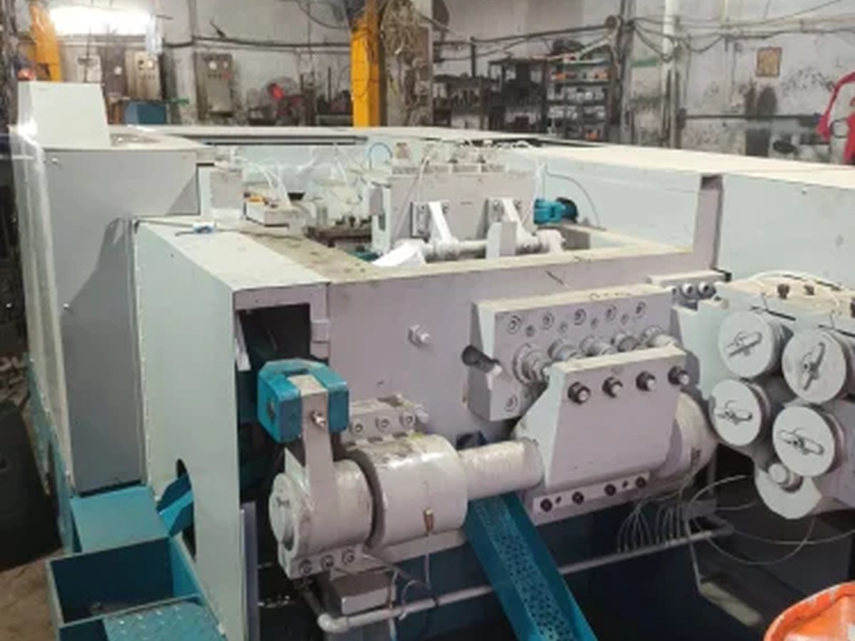 Cold Forging Nut Former Machine